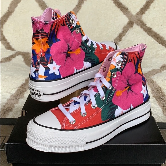 CONVERSE CTAS LIFT HI PLATFORM WMNS - Picture 13 of 16